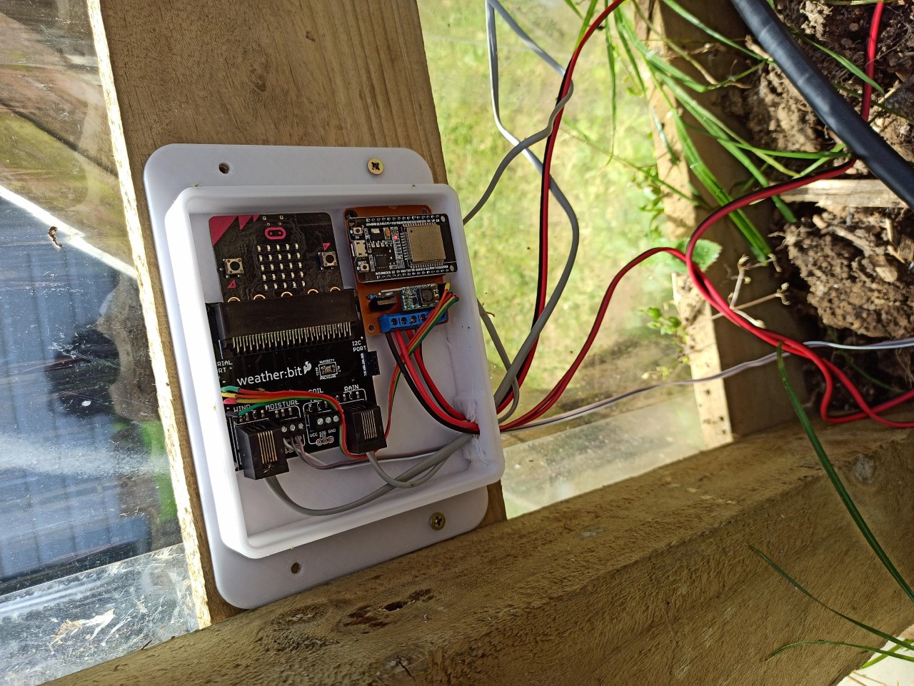Read more about the article Microbit Electric Garden